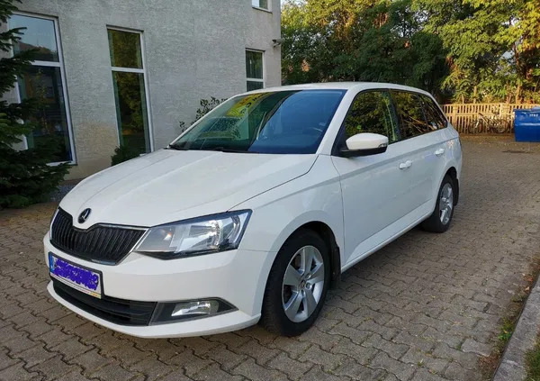 skoda fabia warszawa Skoda Fabia cena 25700 przebieg: 259000, rok produkcji 2017 z Warszawa